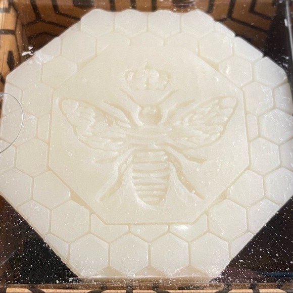 CASTELBEL For Gentlemen Set of 3 Honey Scented Soap New With Tag - Picture 5 of 8